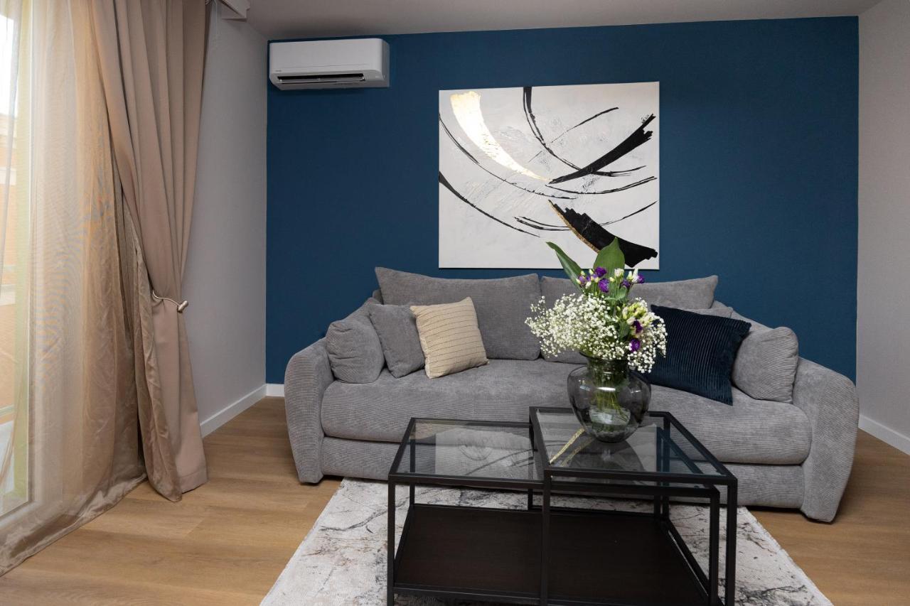 Aurum Ponte Deluxe Apartment